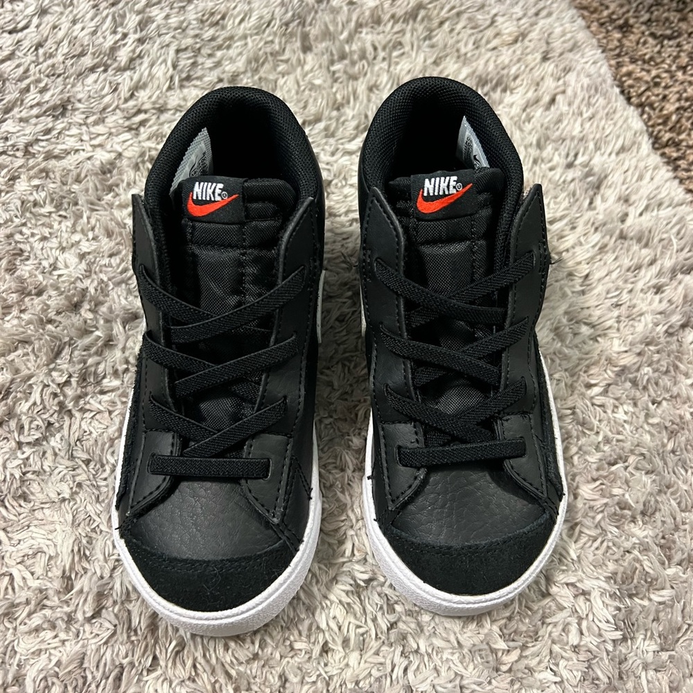 Nike Mid Blazer 77